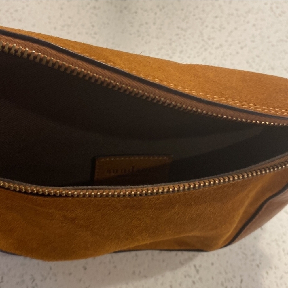 🌻 Sundance leather and suede belt or around the body bag, purse made in Italy. - Picture 6 of 15